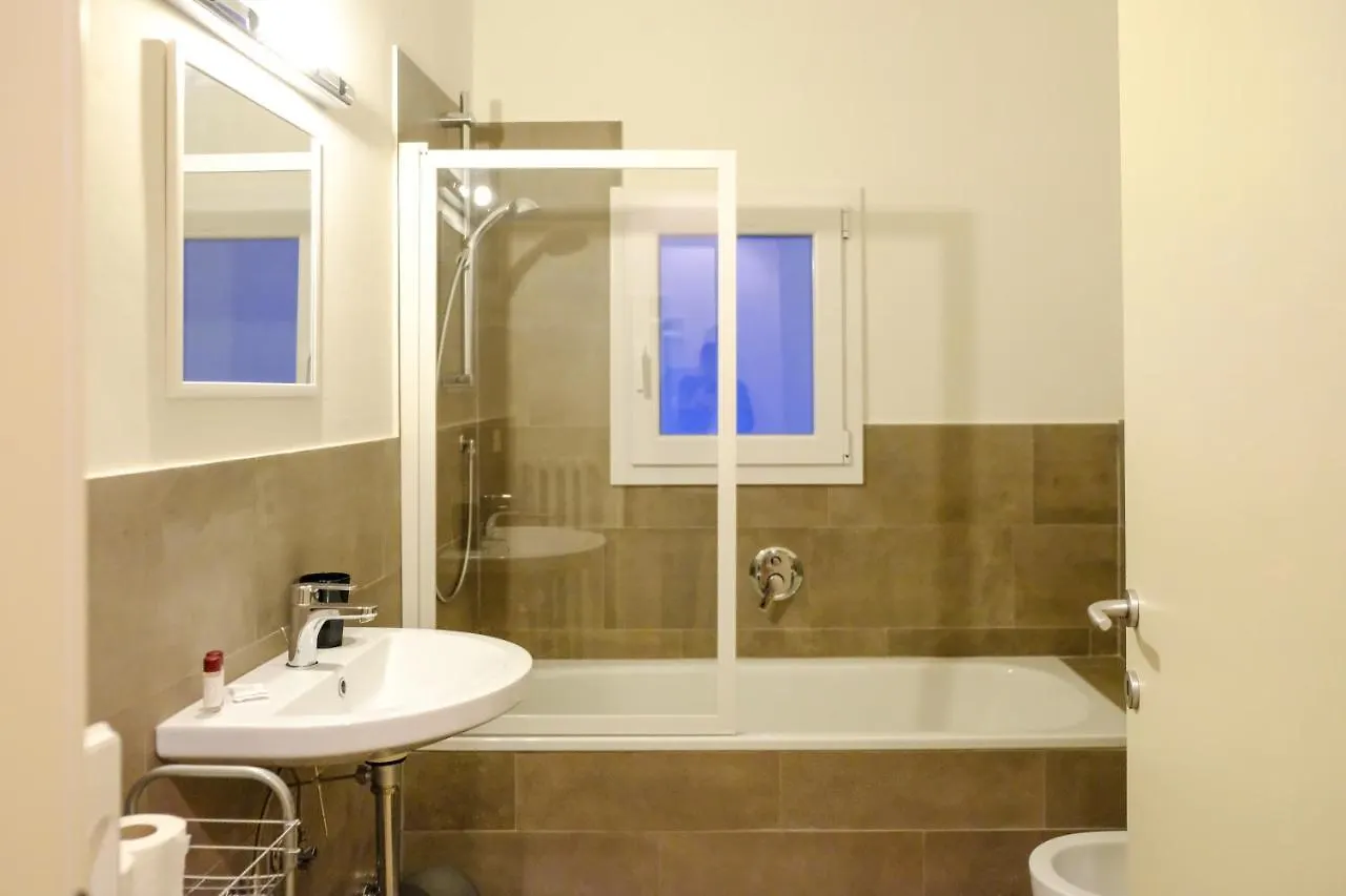 Splendid Two Room Suite Florence